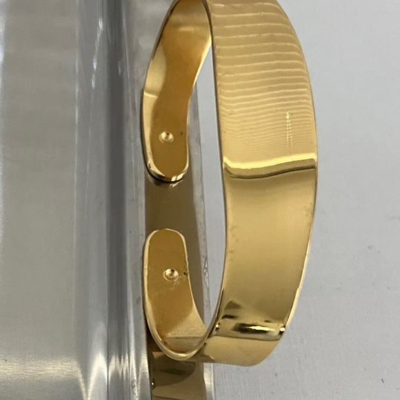 Silver Metal with Gold Handled Tray 17”W x 11-1/2” x  2”H - Picture 6 of 7